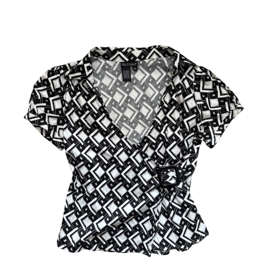 Black and White Geometric Women's Top